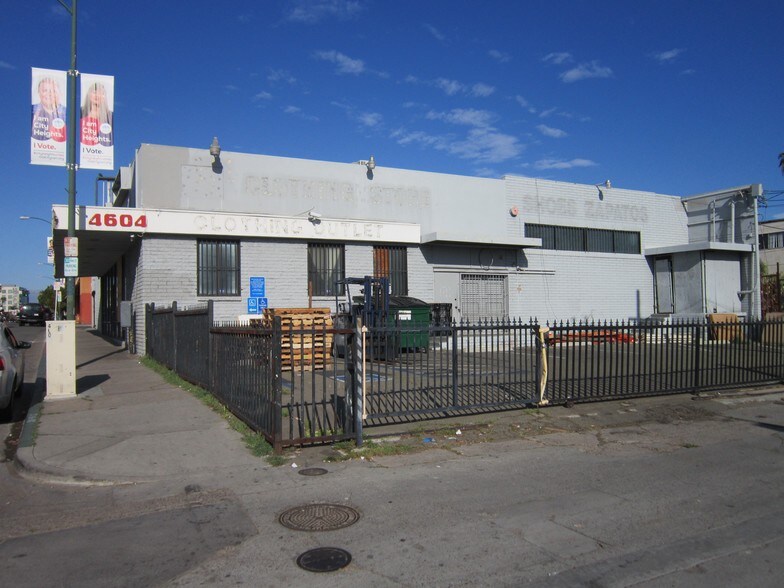 More Photos Of 4604 E University Ave, San Diego Freestanding For Lease
