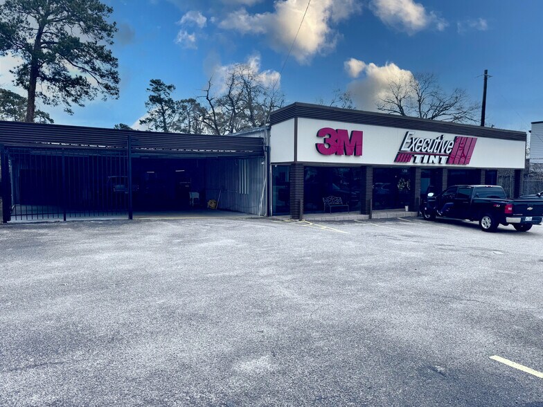 More Photos Of 1208 Gessner Rd, Houston Freestanding For Sale