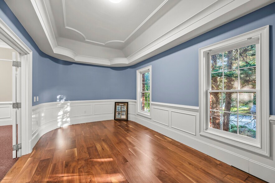 More Photos Of 6614 Shallowford Rd, Lewisville Medical For Sale