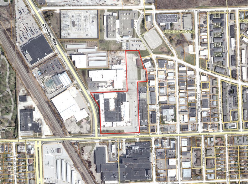 More Photos Of 2800 W 14 Mile Rd, Royal Oak Industrial For Sale