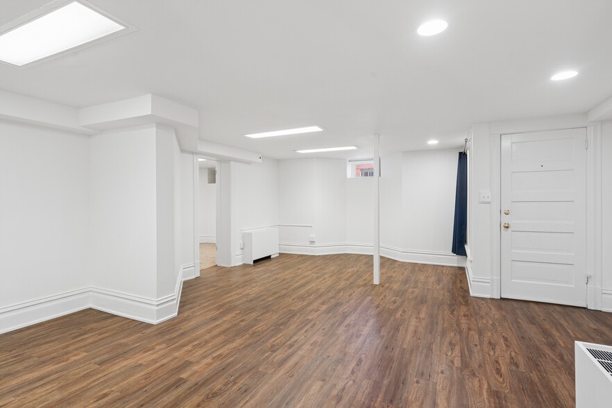 More Photos Of 2033 11th St, Boulder Office For Sale