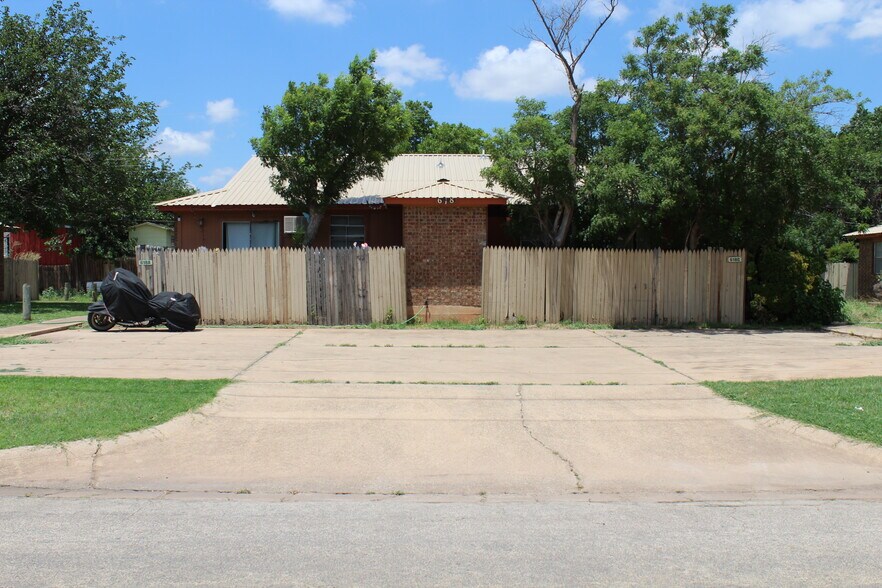 More Photos Of 200 N Jefferson St, Abilene Apartments For Sale