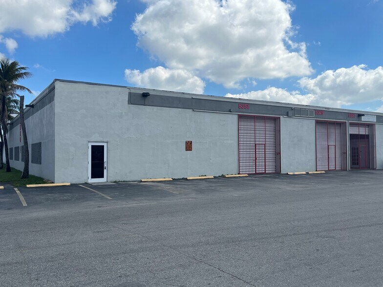 Primary Photo Of 3580 NW 54th St, Miami Warehouse For Lease