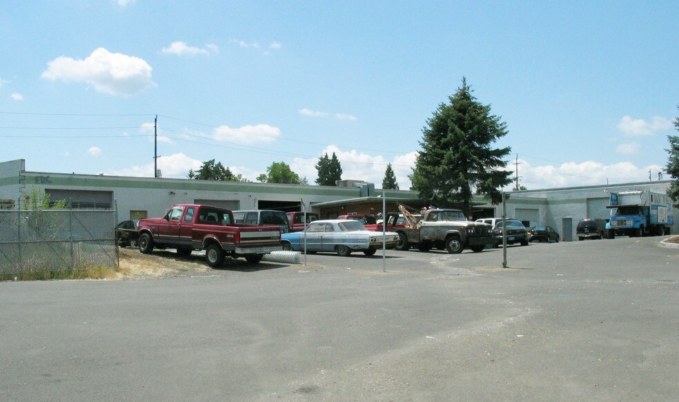 More Photos Of 6514 NE 42nd Ave, Portland Warehouse For Lease