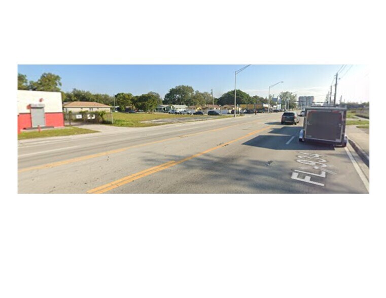 More Photos Of 1113 NW 79th St, Miami General Retail For Lease