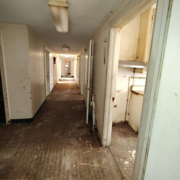 More Photos Of 102 Market St, Timmonsville Medical For Sale