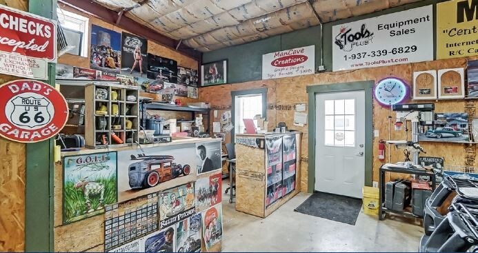 More Photos Of 3245 Piqua Troy Rd, Troy Light Distribution For Sale