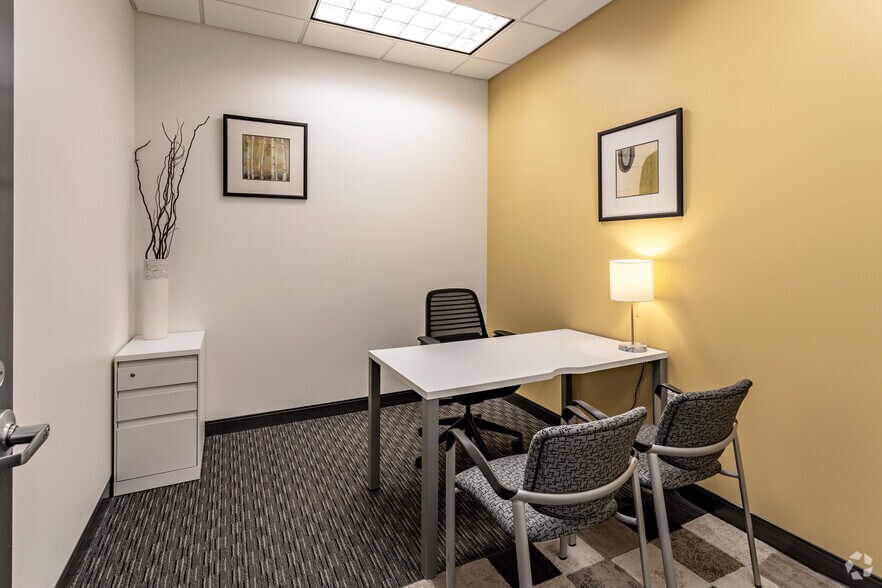 More Photos Of 2355 Highway 36 W, Roseville Coworking Space