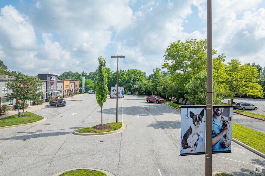 More Photos Of 10000 Old Columbia Rd, Columbia Storefront For Lease