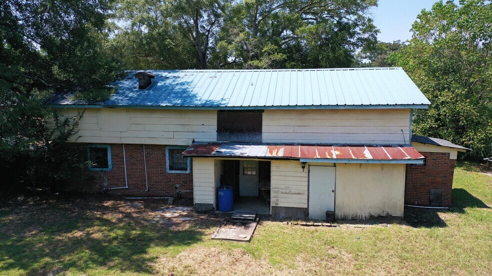 More Photos Of 612 N Main St, Atmore Land For Sale