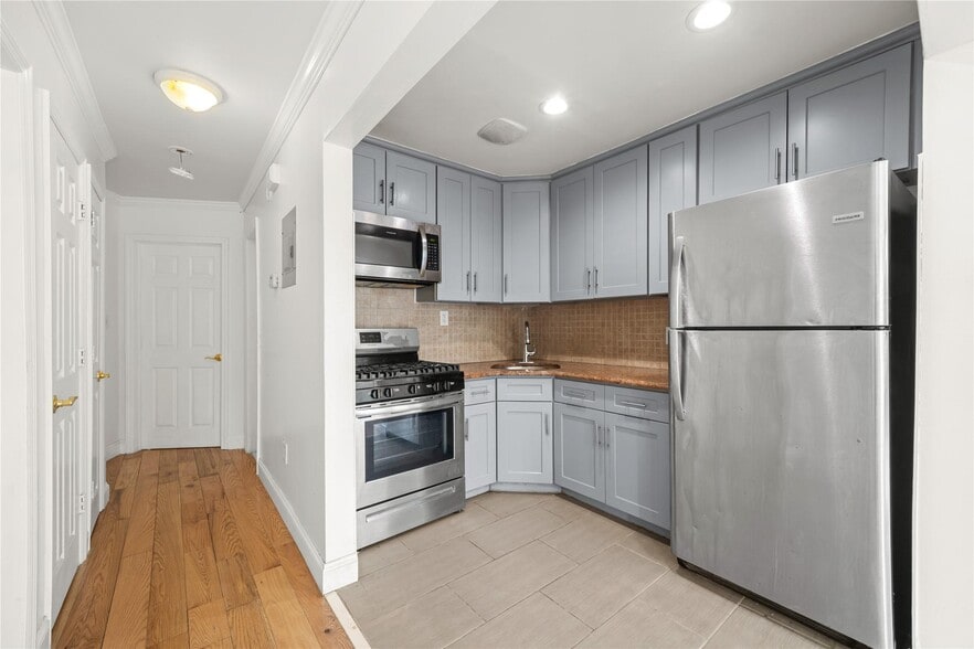 More Photos Of 22612 146th Ave, Springfield Gardens Multifamily For Sale