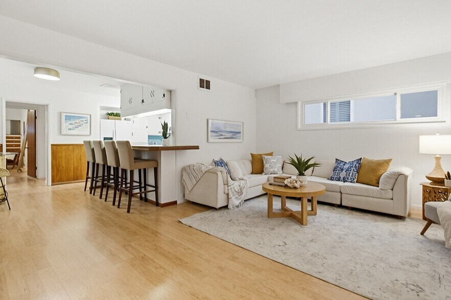 More Photos Of 829 Avalon Ct, San Diego Apartments For Sale