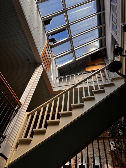 More Photos Of 347 S Main St, Burlington Storefront Retail Office For Lease