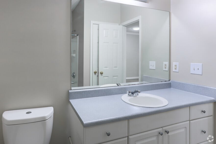 More Photos Of 6595 Mount Zion Blvd, Morrow Apartments For Sale