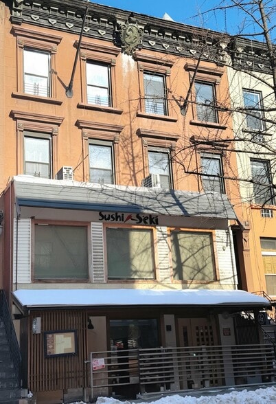 More Photos Of 365-367 W 46th St, New York Apartments For Lease