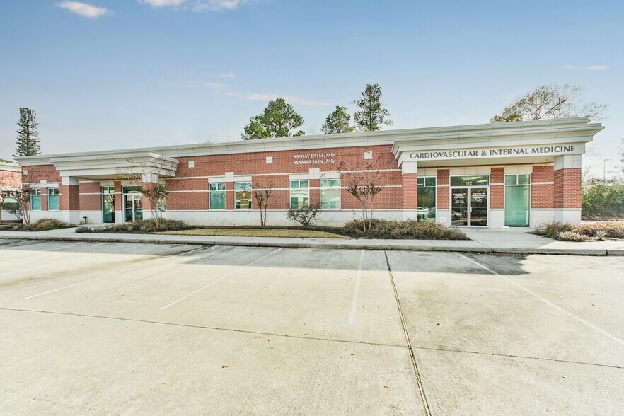 More Photos Of 3115 College Park Dr, Conroe Medical For Sale