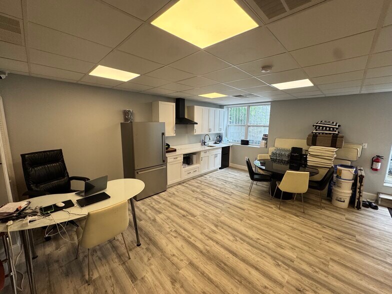 More Photos Of 6702 Bergenline Ave, West New York Storefront Retail Office For Sale