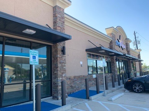 More Photos Of 10619 S Gessner Rd, Houston Freestanding For Lease