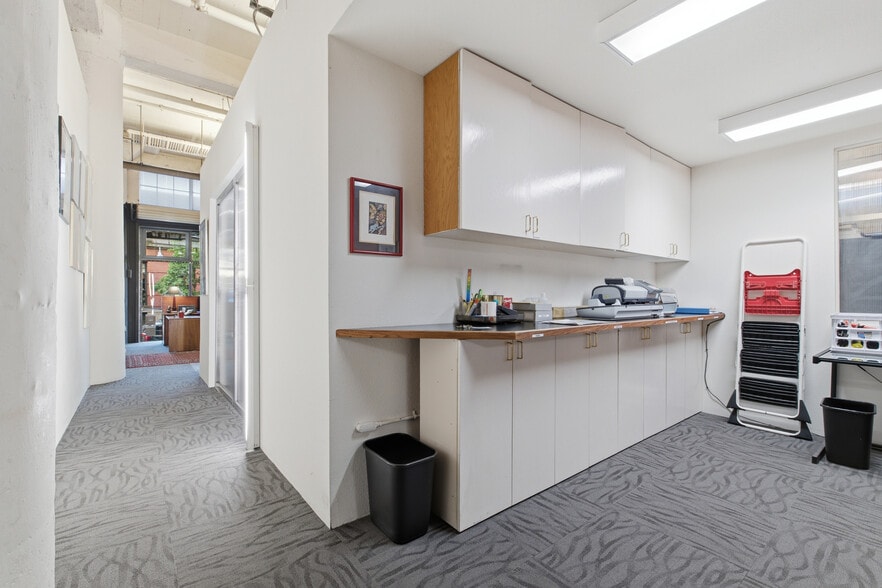 More Photos Of 1314 NW Irving St, Portland Apartments For Sale