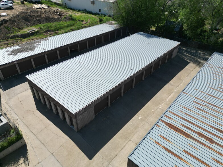 More Photos Of 2087 N Main St, Sunset Freestanding For Sale