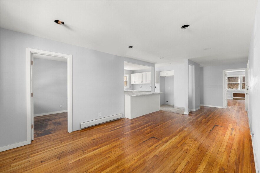 More Photos Of 1144 Mary St, Elizabeth Apartments For Sale