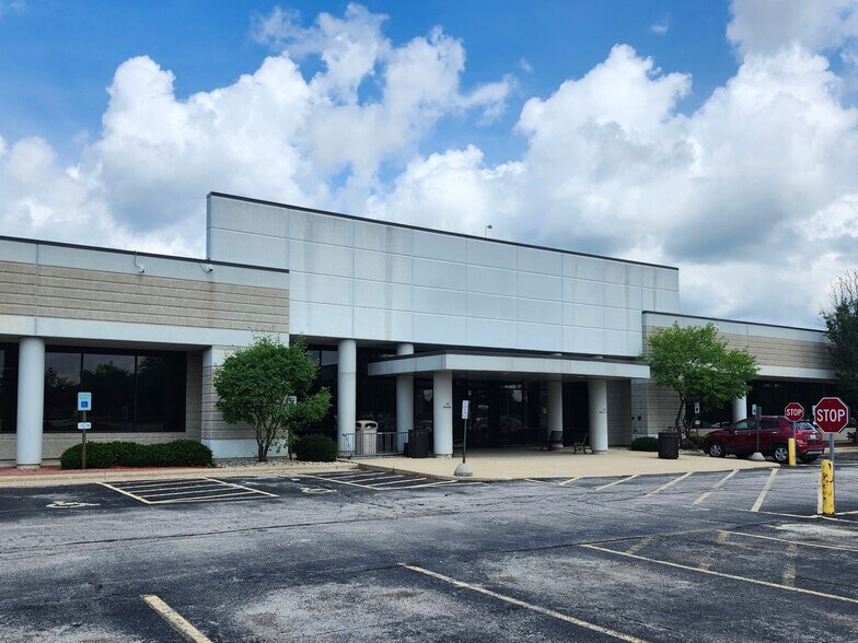 More Photos Of 7180 Spring Brook Rd, Rockford Office For Sale