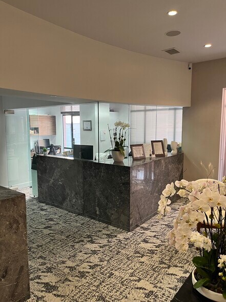 More Photos Of 428-444 N Bedford Dr, Beverly Hills Medical For Lease