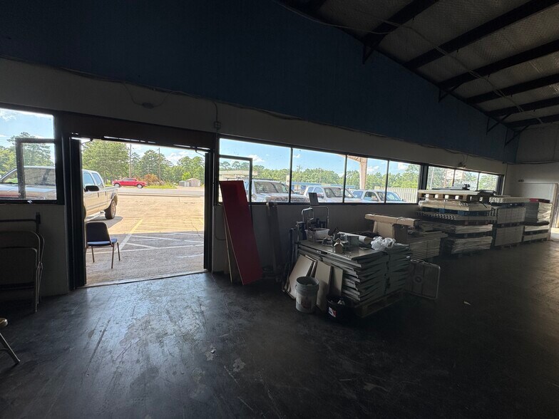 More Photos Of 7823 Highway 155, Coffee City Freestanding For Sale