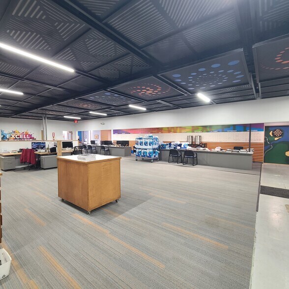 More Photos Of 2623 Camino Ct, Fort Wayne Light Manufacturing For Sale