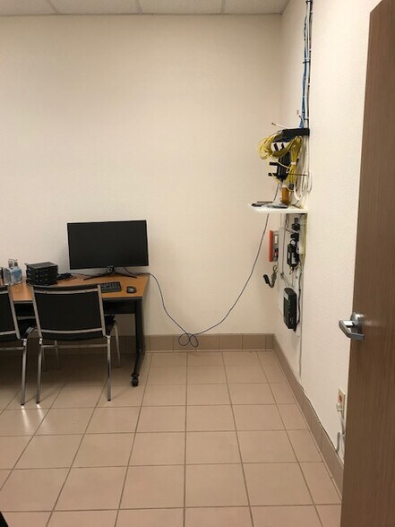 More Photos Of 198 S Coronado Dr, Sierra Vista Medical For Sale