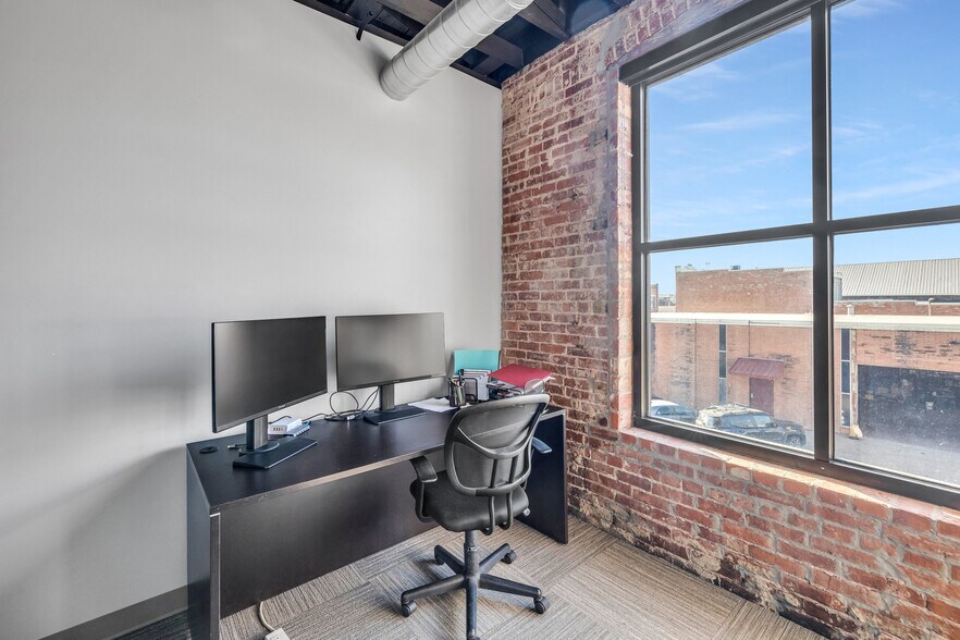 More Photos Of 201 E Hobson Ave, Sapulpa Loft Creative Space For Sale