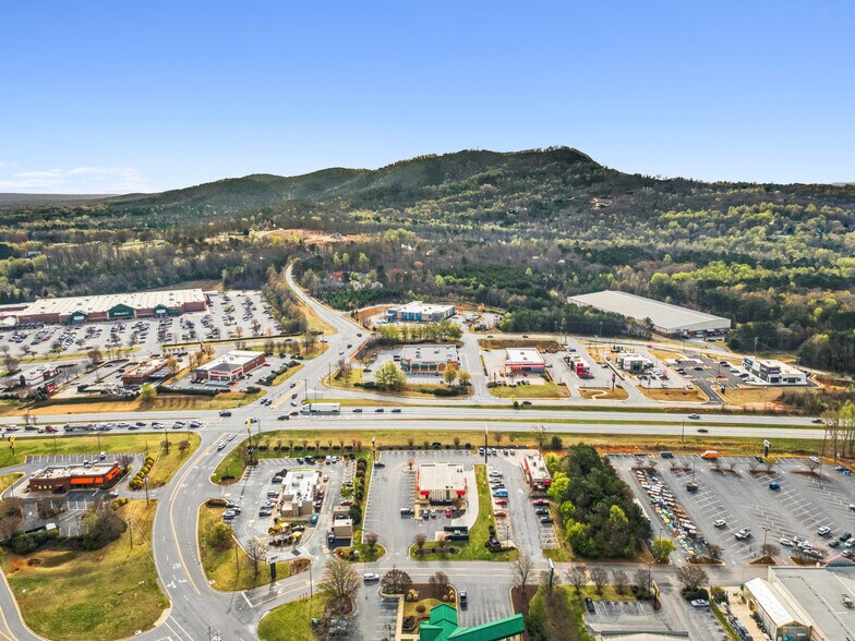 More Photos Of 515 Roe Center Ct, Travelers Rest Land For Lease