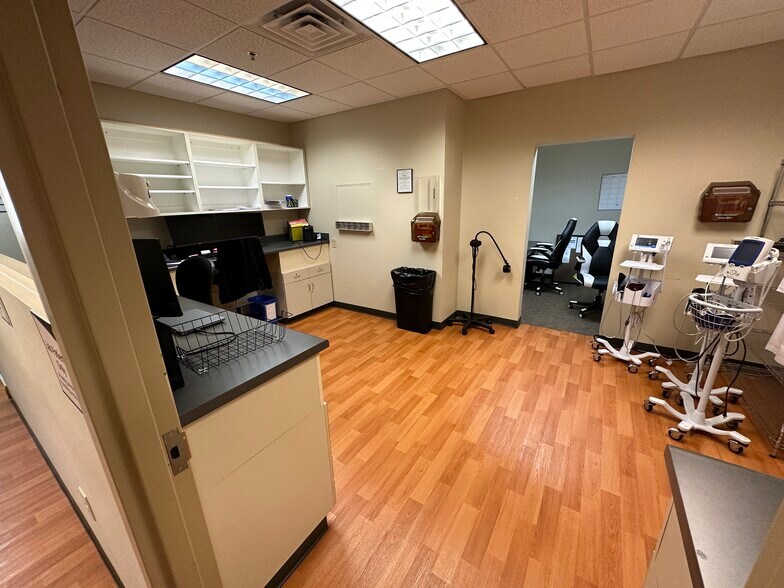 More Photos Of 3320 Old Jefferson Rd, Athens Office For Sale