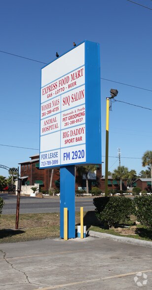 More Photos Of 4019-4031 FM-2920, Spring Unknown For Lease