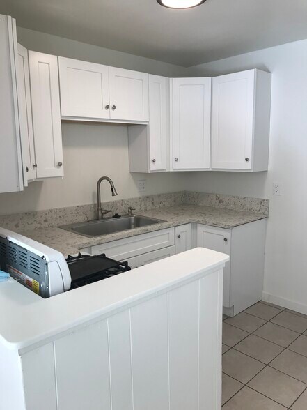 More Photos Of 437-443 W Valencia Dr, Fullerton Apartments For Sale