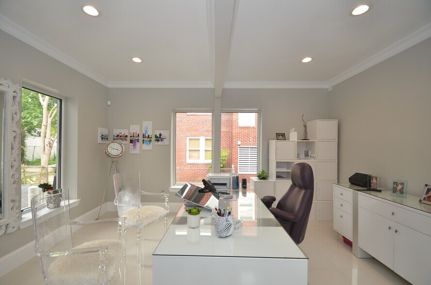 More Photos Of 1644 W Alabama St, Houston Loft Creative Space For Lease