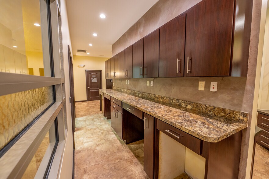 More Photos Of 8550 NE 138th Ln, The Villages Medical For Sale