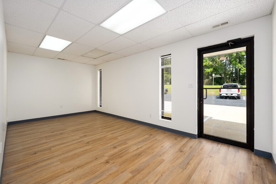 More Photos Of 1833 Alton Rd, Birmingham Unknown For Lease