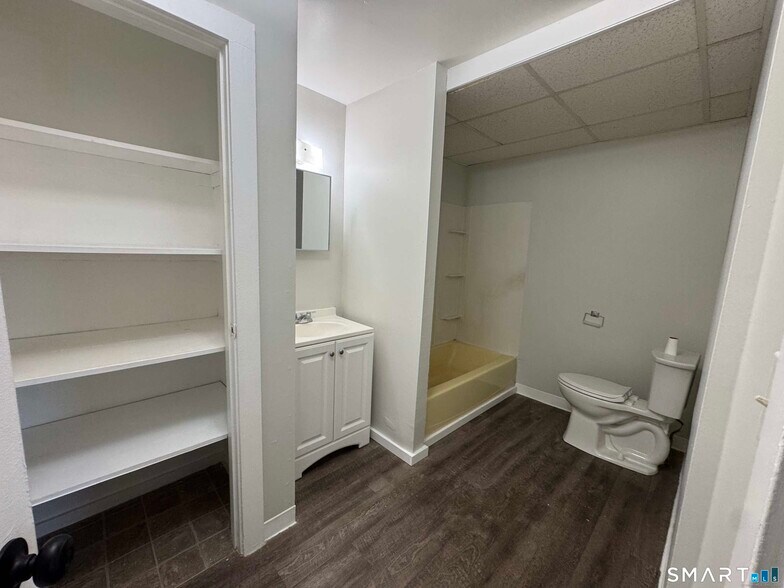 More Photos Of 643-645 Burnside Ave, East Hartford Apartments For Sale