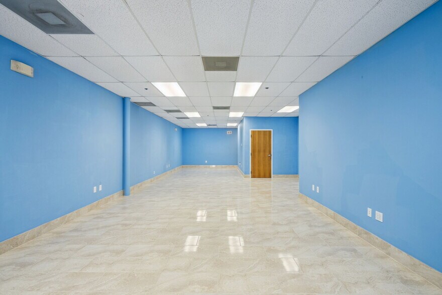 More Photos Of 925 S Semoran Blvd, Winter Park Office For Sale