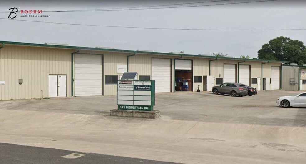Primary Photo Of 141 Industrial Dr, Boerne Warehouse For Lease
