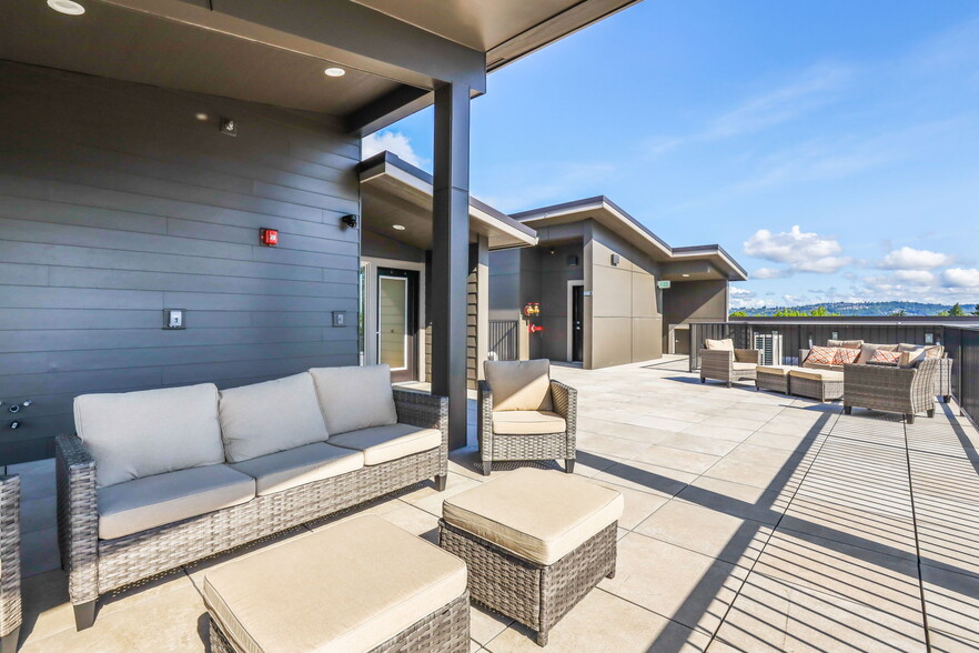 More Photos Of 22025 NE Halsey St, Fairview Apartments For Lease