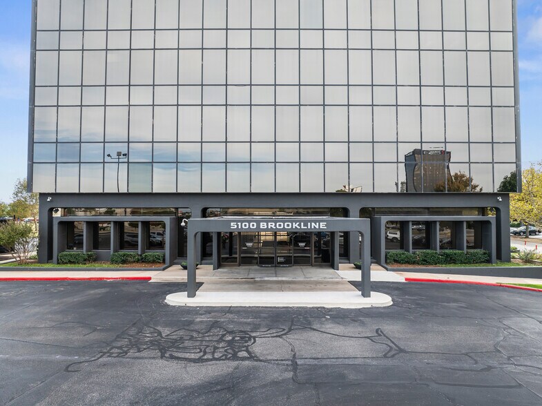 More Photos Of 5100 N Brookline Ave, Oklahoma City Office For Lease