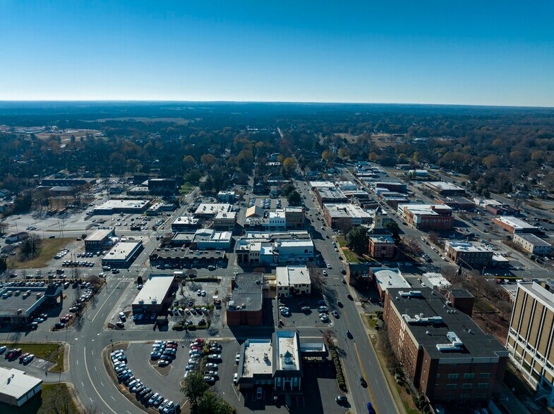 More Photos Of 300 N Hayne St, Monroe Office For Sale