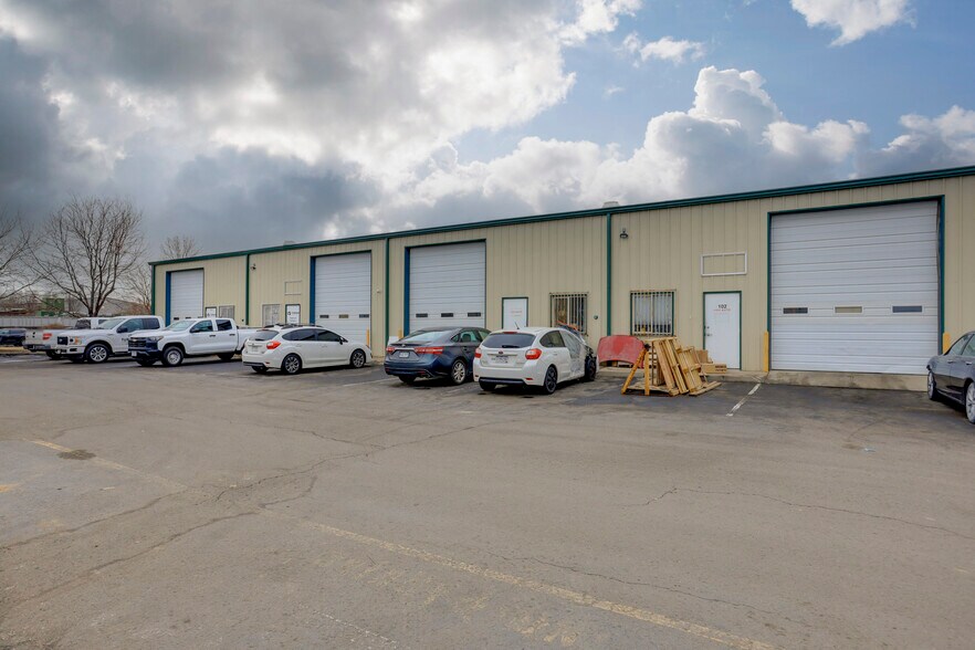More Photos Of 8085 Oneida St, Commerce City Unknown For Lease