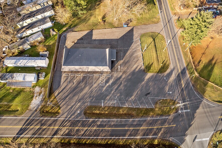 More Photos Of 4291 Manchester Ave NW, North Lawrence Office For Sale
