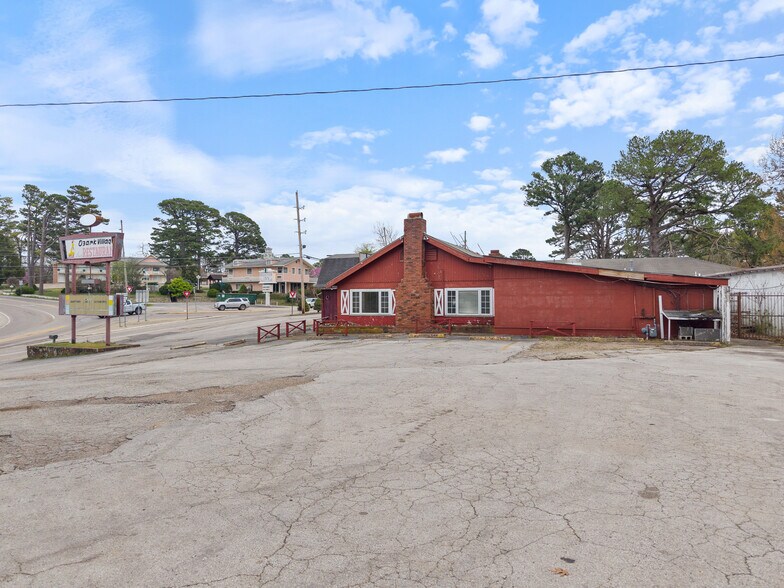 More Photos Of 104 Huntsville Dr, Eureka Springs Restaurant For Sale