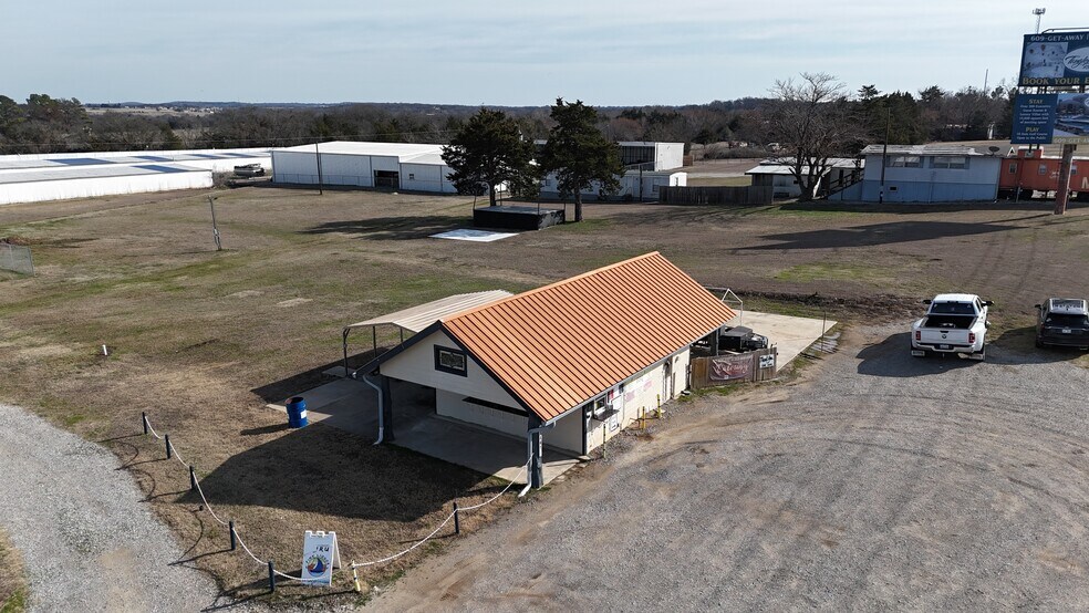 More Photos Of 75005 N Hwy 289, Pottsboro Hotel For Sale