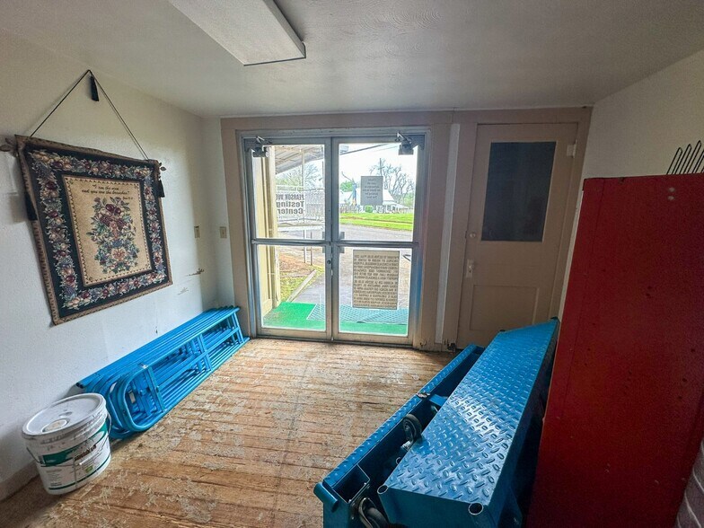 More Photos Of 247 S Barron St, Rusk Religious Facility For Sale