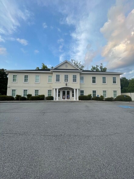 More Photos Of 1020 Bryan Wood Loop, Savannah Medical For Lease